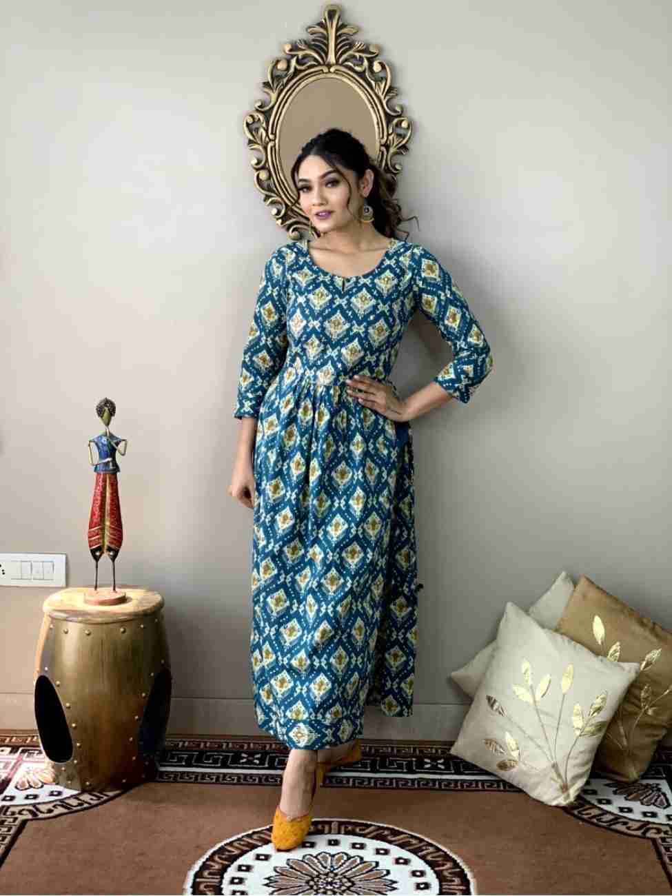 Green Rayon Printed Naira Cut Kurta and Pant for Women